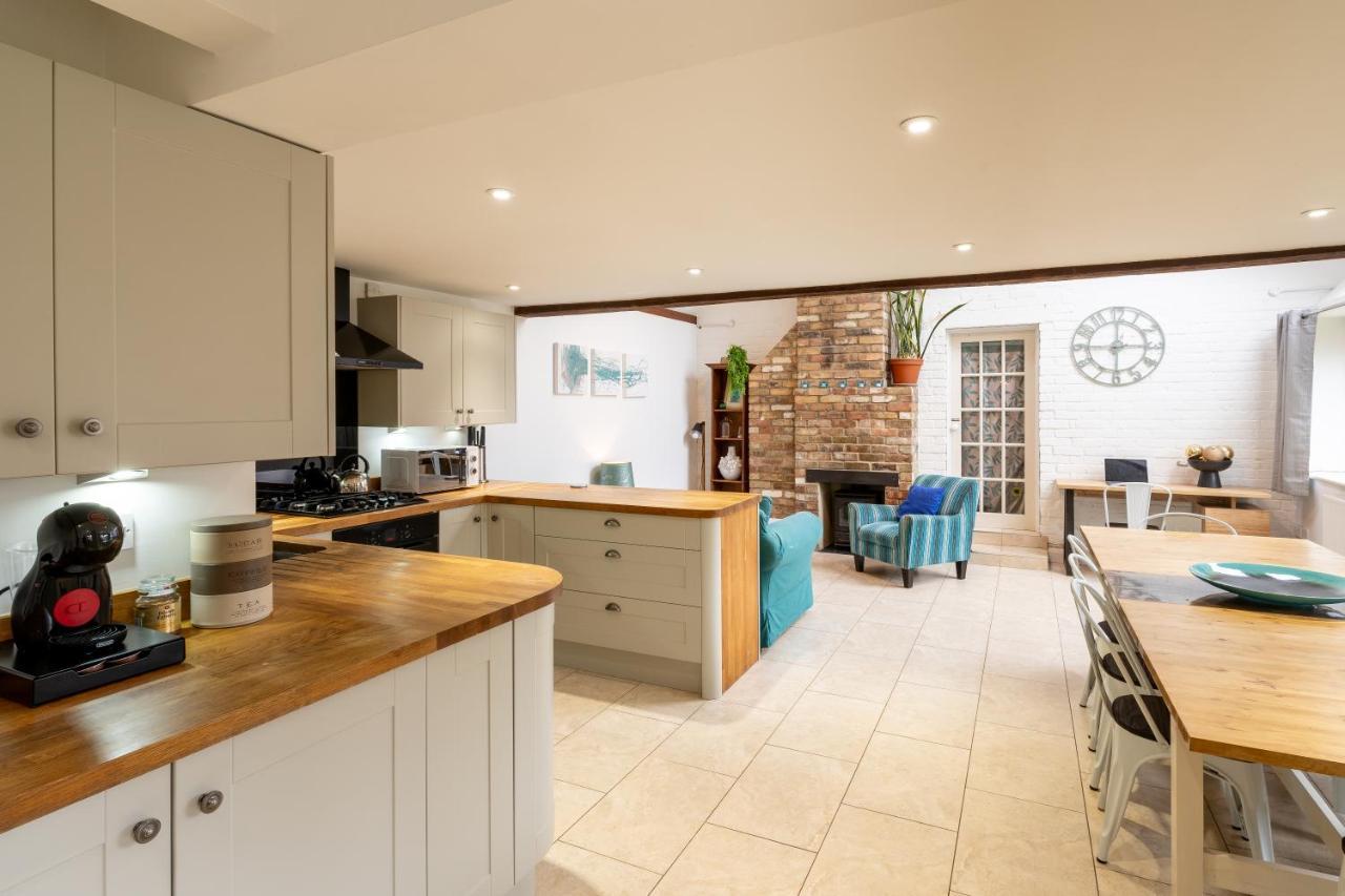 Colthorn Farm Cottage By Aryas Properties - Oxford Exterior photo